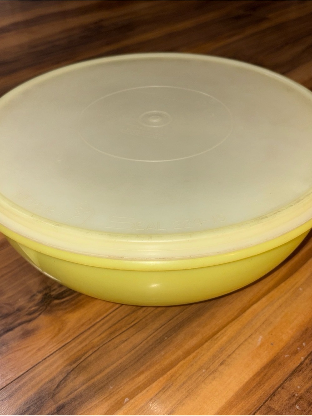 Vintage Tupperware Fix N Mix 26 Cup Bowl with Lid